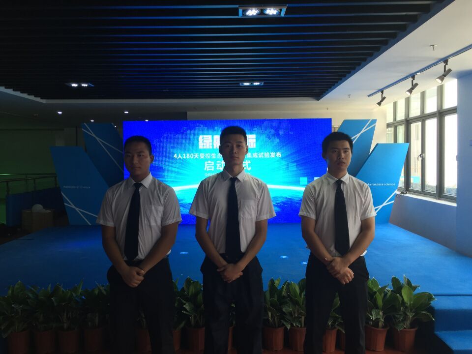 上下鋪設(shè)計(jì)師精心搭配的上下鋪閃亮登場(chǎng)